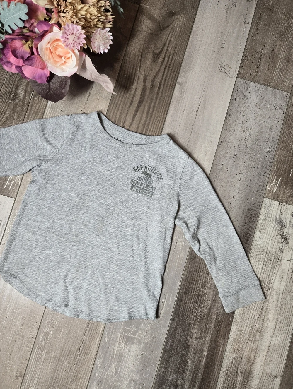 Baby Gap Gray Waffle Knit Long Sleeve Thermal Tee T-Shirt Size 4T Toddler Boy